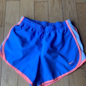 Girls blue Nike shorts large